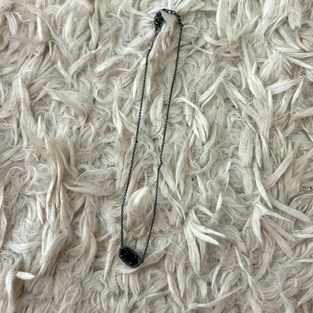 Black Kendra Scott Pendant Necklace